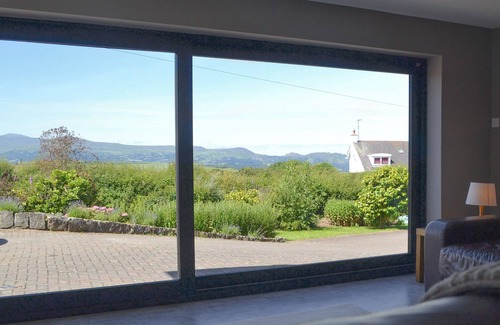 Colwyn Bay Cottage | 1 bedroom accommodation in Colwyn Bay
