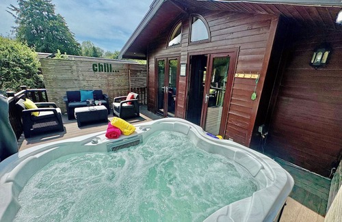 Raywell Ski Chalet | 1 bedroom accommodation in Raywell, Beverley