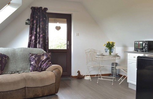 Trowbridge Cottage | 1 bedroom accommodation in Marshfield, near Bath