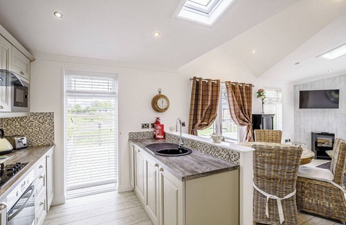 Congleton Ski Chalet | 1 bedroom accommodation in Eaton, Congleton