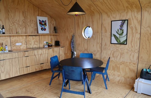 Nieuw-West Cabin | 1 bedroom accommodation in Amsterdam