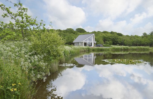 Llanelli Cottage | 1 bedroom accommodation in Five Roads, near Llanelli