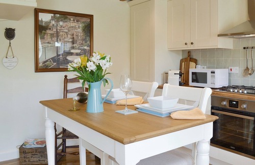 Wrelton Cottage | 1 bedroom accommodation in Wrelton, near Pickering