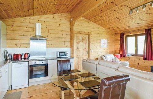 Caersws Ski Chalet | 1 bedroom accommodation in Llandinam, Powys