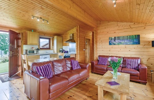 Caersws Ski Chalet | 1 bedroom accommodation in Llandinam, Powys