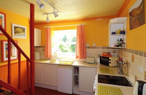 Glandyfi Cottage | 1 bedroom accommodation in Hen Goginan, near Aberystwyth