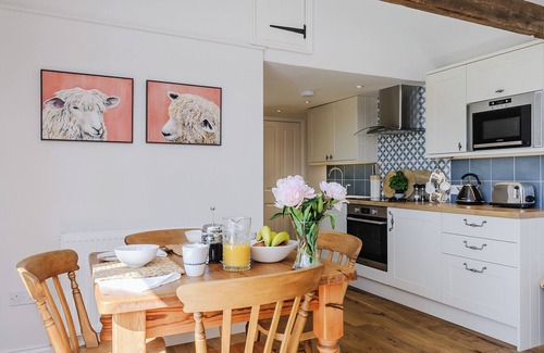 Manningtree Cottage | 1 bedroom accommodation in Lawford