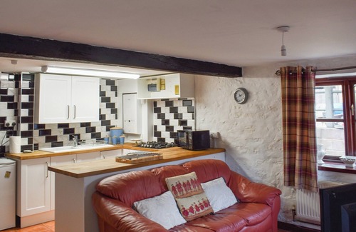 Lydney Cottage | 1 bedroom accommodation in Woolaston, near Lydney