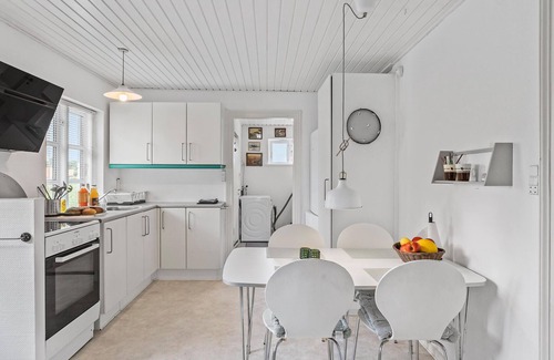 Majbolle House | 1 bedroom amazing home in Stubbekøbing