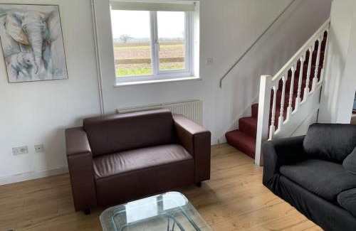 Claypits Apartment | 1 Bedroom annex, private bathroom, peaceful area