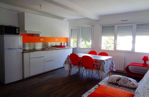 Trevou-Treguignec Apartment | 1 bedroom apartment in trã©vous-trã©guignec