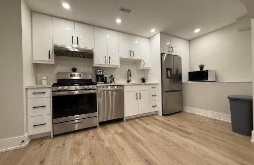 Beaconsfield Village Apartment | 1-Bedroom Apartment Downtown Toronto