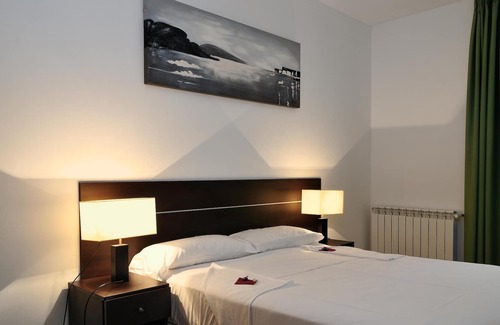 La Magdalena Apartment | 1 bedroom apartment Los Sitios, Zaragoza Centro.