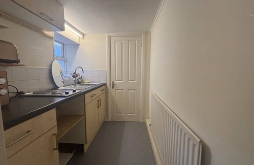 Douglas House | 1-Bedroom Apartment with Sea View – Sleeps 4 – Douglas