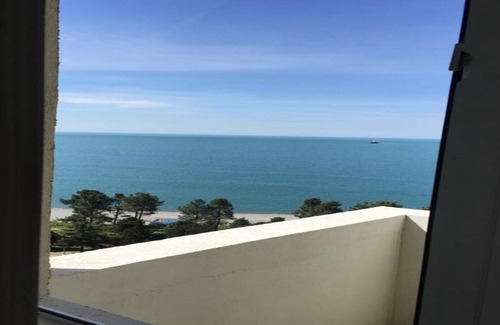 Makhinjauri Apartment | 1 Bedroom Apartment with a Beautiful Sea View