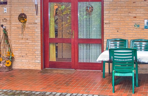 Pruemzurlay House | 1 bedroom awesome home in Prümzurlay