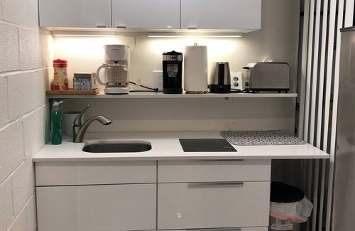 East Falls Church Apartment | 1 Bedroom Basement Apartment | No Car needed