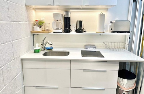 East Falls Church Apartment | 1 Bedroom Basement Apartment | No Car needed