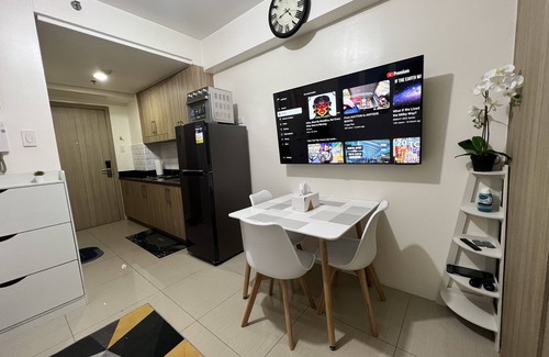 Barangay 76 Condo | 1-bedroom Condo in Pasay, Near Mall of Asia!