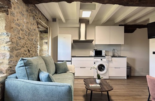 Meruelo Apartment | 1 Bedroom Duplex in Boutique Apartahotel