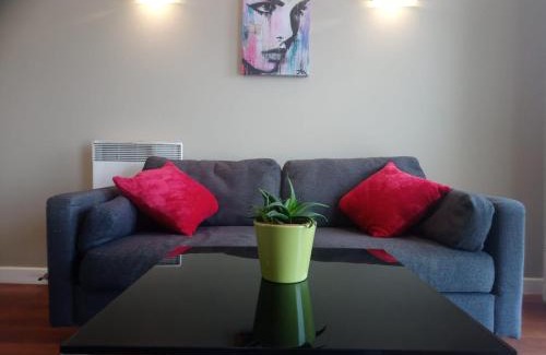 Sheffield Apartment | 1 Bedroom Flat in Sheffield City Centre-Sleeps 4