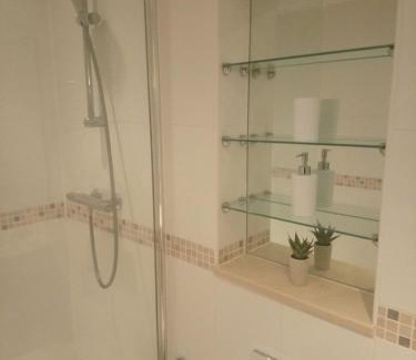 Sheffield Apartment | 1 Bedroom Flat in Sheffield City Centre-Sleeps 4