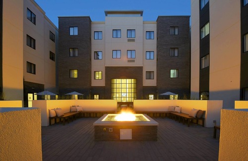 Little Rock Medical District Condo | 1 Bedroom | Free Breakfast. Gym. Business Center