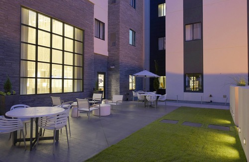 Little Rock Medical District Condo | 1 Bedroom | Free Breakfast. Gym. Business Center