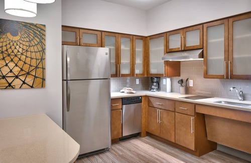 Lehi Condo | 1 Bedroom | Free Breakfast. Pool & Hot Tub. Gym