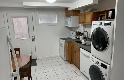 Jackson Apartment | 1 Bedroom Fully Furnished Apartment