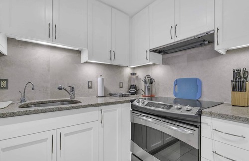 Chinatown Apartment | 1 Bedroom Furnished Apartment at Penn Quarters