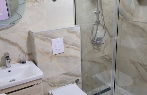 Gjerana Apartment | 1 bedroom studio with balcony - Apartments Subashi room 204