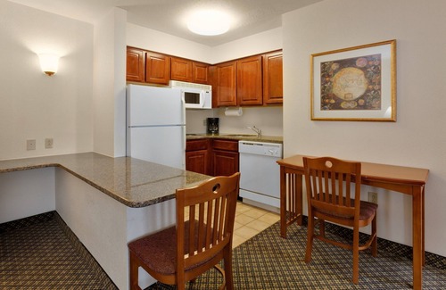 Allentown Condo | 1 Bedroom | Shared Hot Tub Access + Outdoor Pool