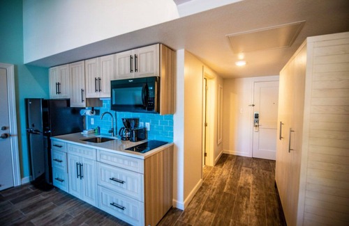Estate Kings Quarter Condo | 1 Bedroom, Sleeps 4, at Bluebeards Castle Pirates Pension Resort, St Thomas!