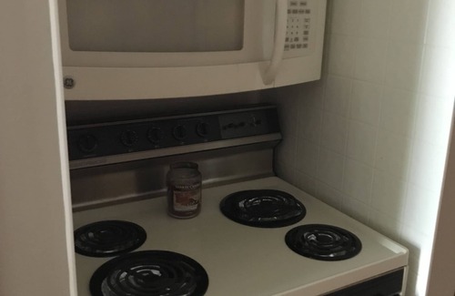 Wichita Apartment | 1 Bedroom/Studio Apartment