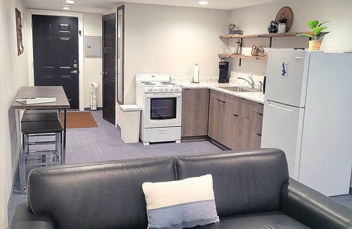Arnolds Park Apartment | 1 Bedroom Suite-Stay Suites-Hwy 71 Arnolds Park