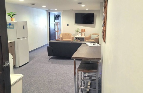 Arnolds Park Apartment | 1 Bedroom Suite-Stay Suites-Hwy 71 Arnolds Park