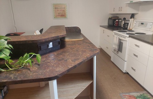 Sherwood Park House | 1 bedroom suite,with private entrance, in safe,quiet tree lined neighborhood.