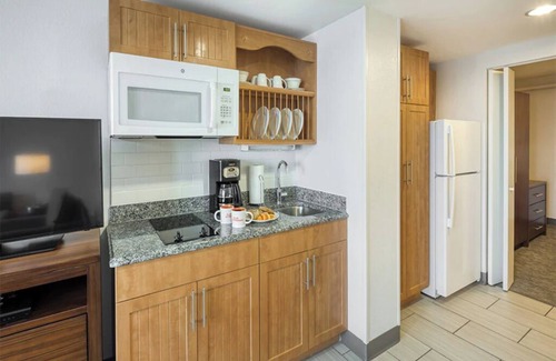 Yachting Village Condo | 1 Bedroom Suite w/Kitchenette, in Newport, at Inn On The Harbor Resort!