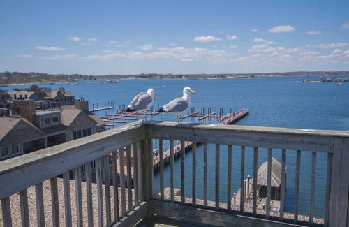 Yachting Village Condo | 1 Bedroom Suite w/Mini Kitchen in Newport, Inn At The Harbor Resort!