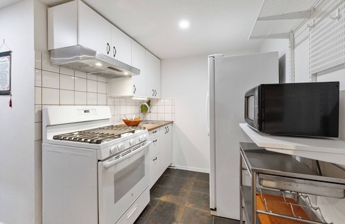 Pinole House | 1-bedroom vacation studio just 15 minutes from San Francisco Bay