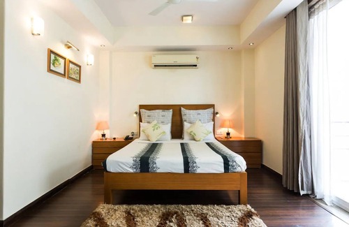 Sector 40 Bed & Breakfast | 1 BHK Serviced Apartment in awarded BnB Property