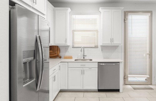 Glendale Apartment | 1 Br Apartment - Putt Putt - Fire Pit - BBQ Grill