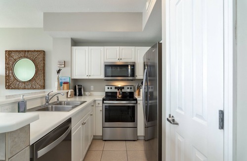 Miramar Beach Condo | 1 BR King, Bonus Sleeping Room Queen, 2 BA with private balcony, BEACH SERVICE