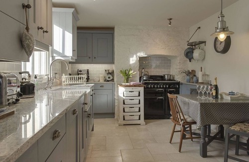 Falmouth Cottage | 1 FLORENCE PLACE, pet friendly, luxury holiday cottage in Falmouth