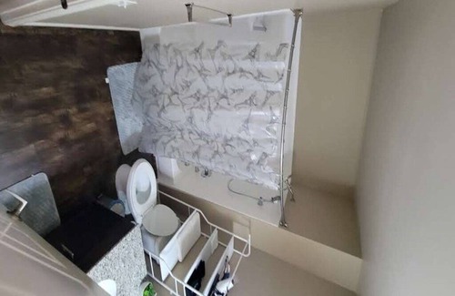 Moore Apartment | 1 king bed,2 sofa beds,office,walk shopping restaurant,12min OU ,15min Airport