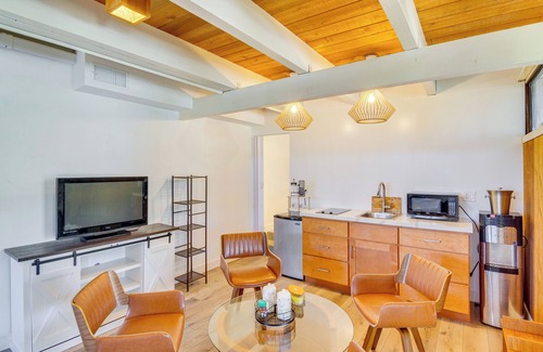 Central Malibu Apartment | < 1 Mi to Beach & Pepperdine: Airy Malibu Studio
