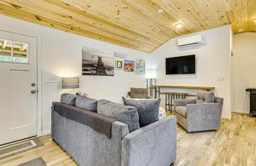 Lillian House | 1 Mi to Boat Launch Fire Pit at Lillian Cottage!