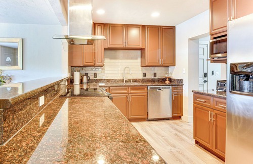 Gainesville House | 1 Mi to Florida Gators Stadium: Gainesville Home!