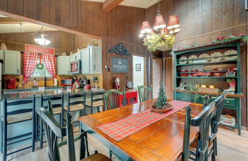 Gouldsboro Cabin | 1 Mi to Gouldsboro State Park: Cabin w/Deck!